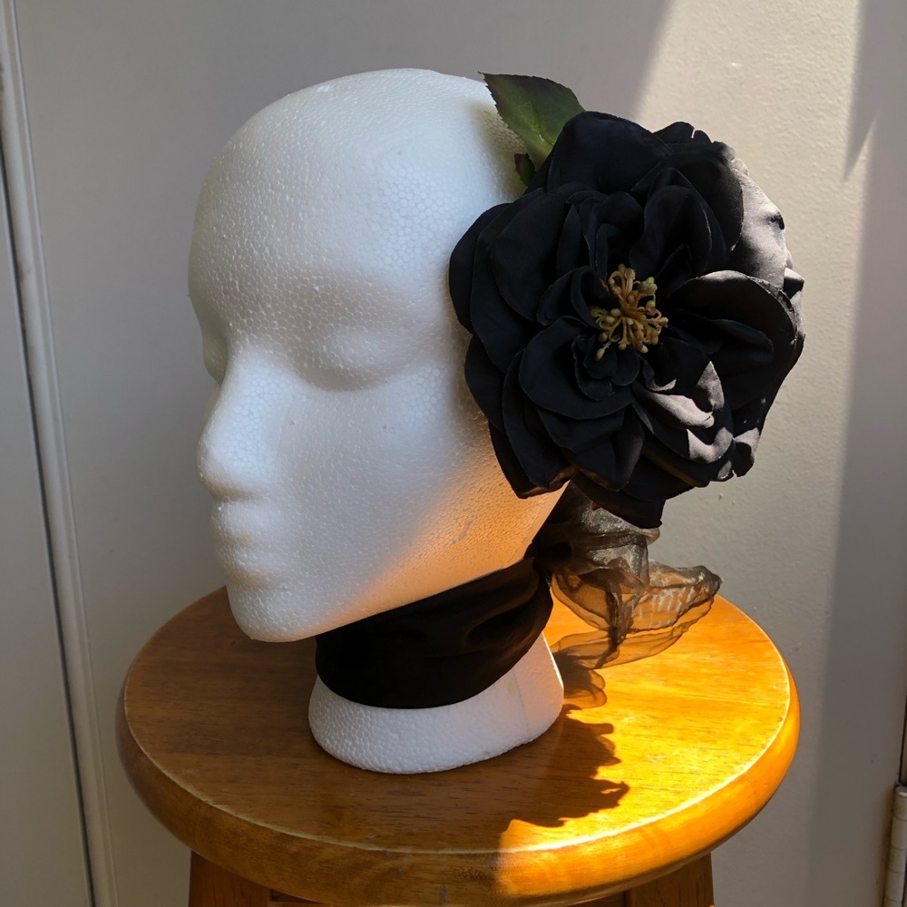 Pinup / Rockabilly Black and Red Hair Flower